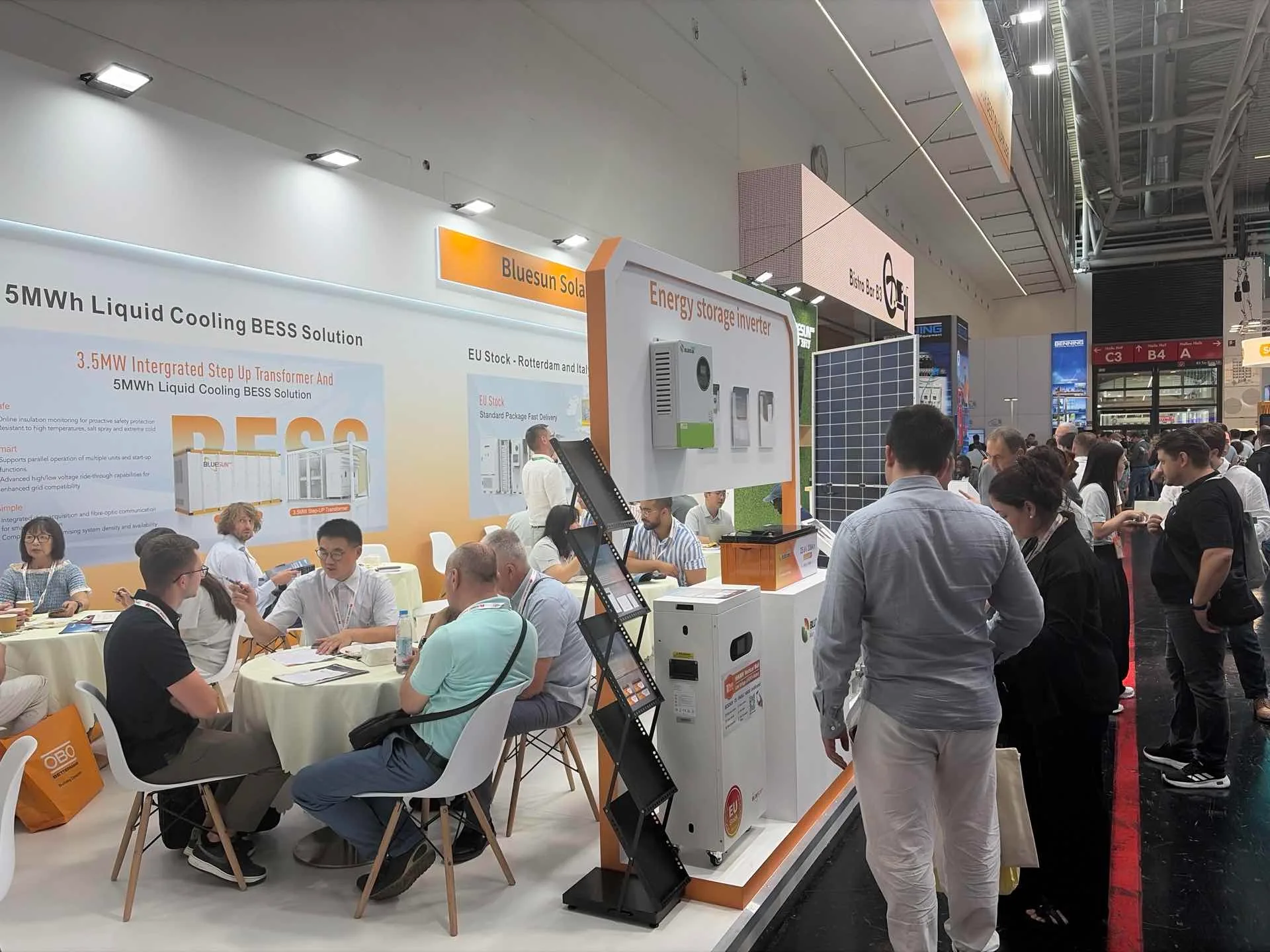 Bluesun Solar primește vizitatori globali în ziua 2 a Smarter E Europe 2026
