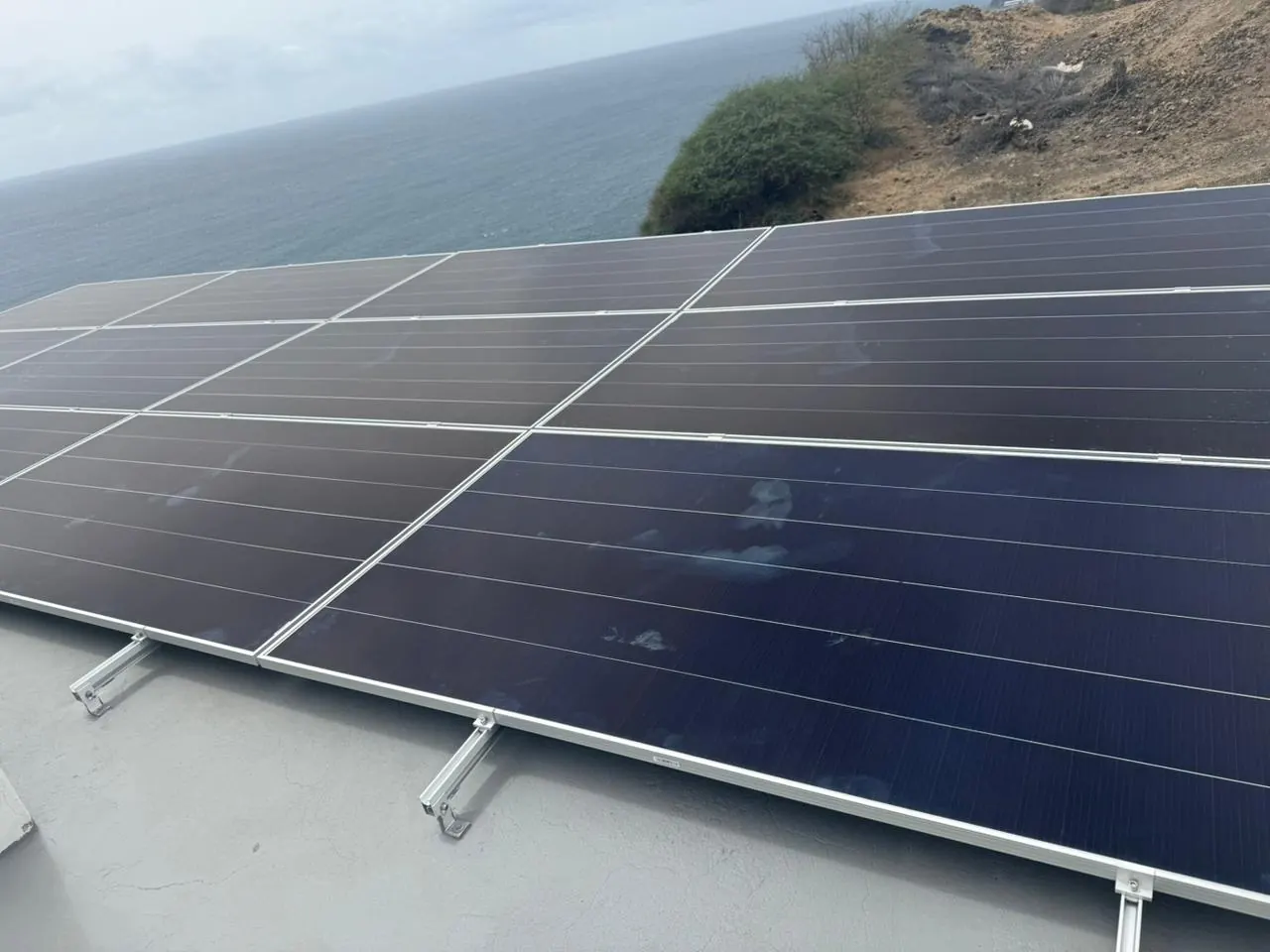 Bluesun &alpha;&upsilon;&tau;ό&nu;&omicron;&mu;&omicron; &eta;&lambda;&iota;&alpha;&kappa;ό έ&rho;&gamma;&omicron; &sigma;&tau;&omicron; &Pi;&rho;ά&sigma;&iota;&nu;&omicron; &Alpha;&kappa;&rho;&omega;&tau;ή&rho;&iota;&omicron;