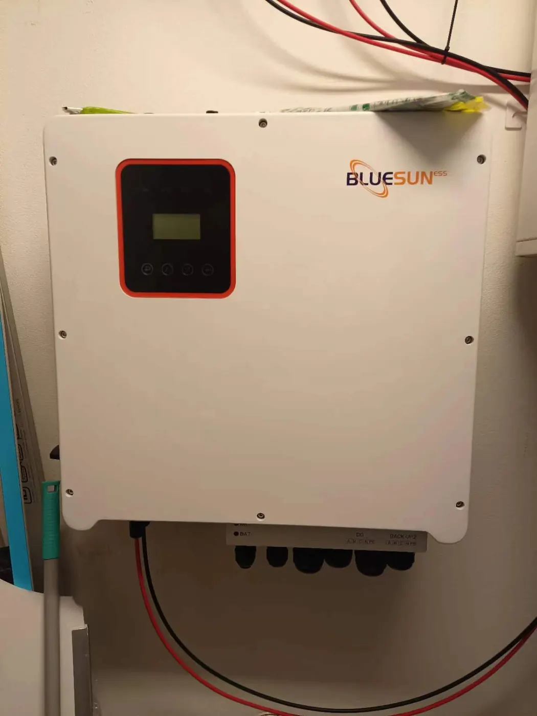 Bluesun مشروع الطاقة الشمسية الهجين في التشيك