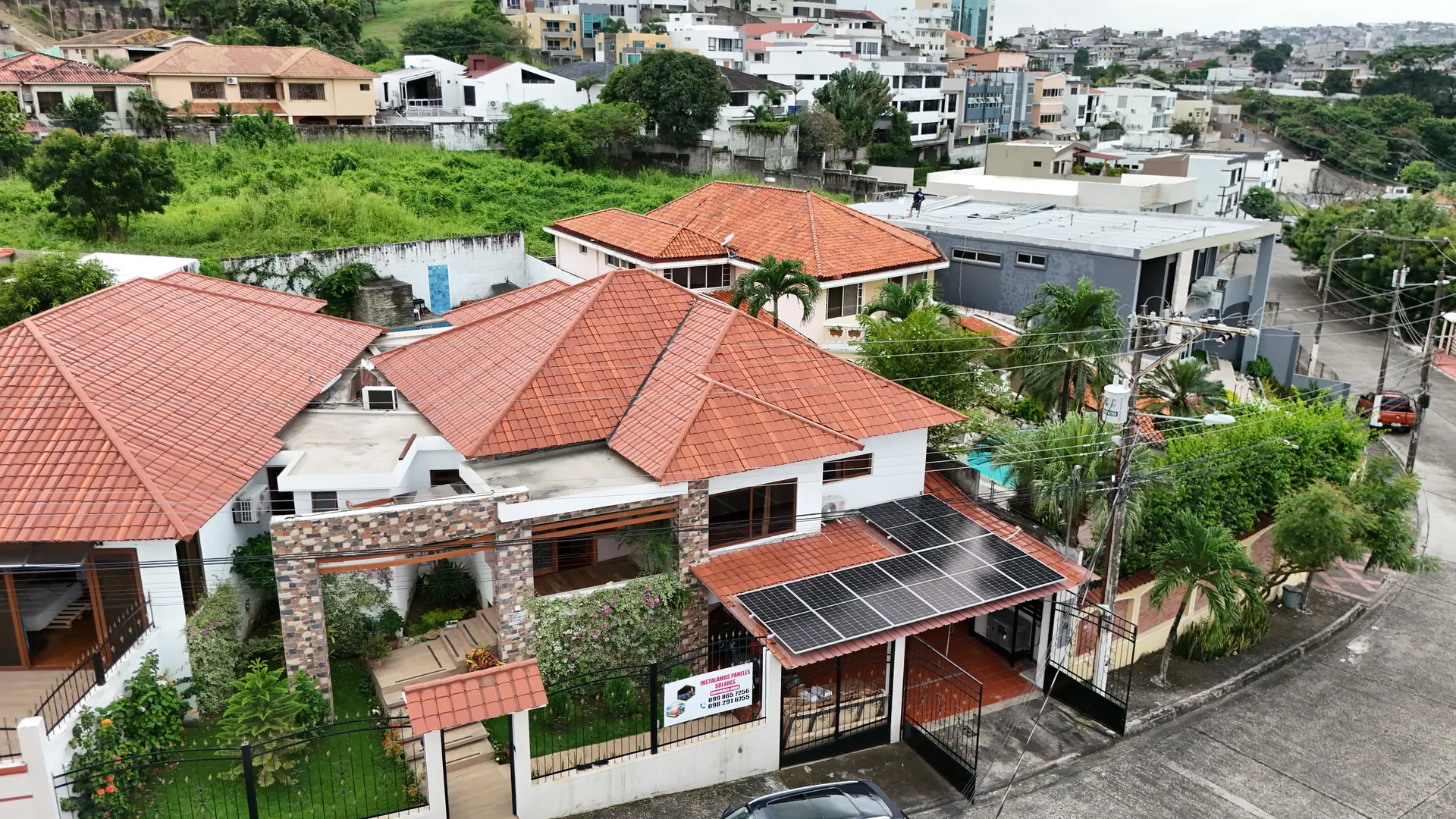 Ecuador 12 KW Hybrid Solar