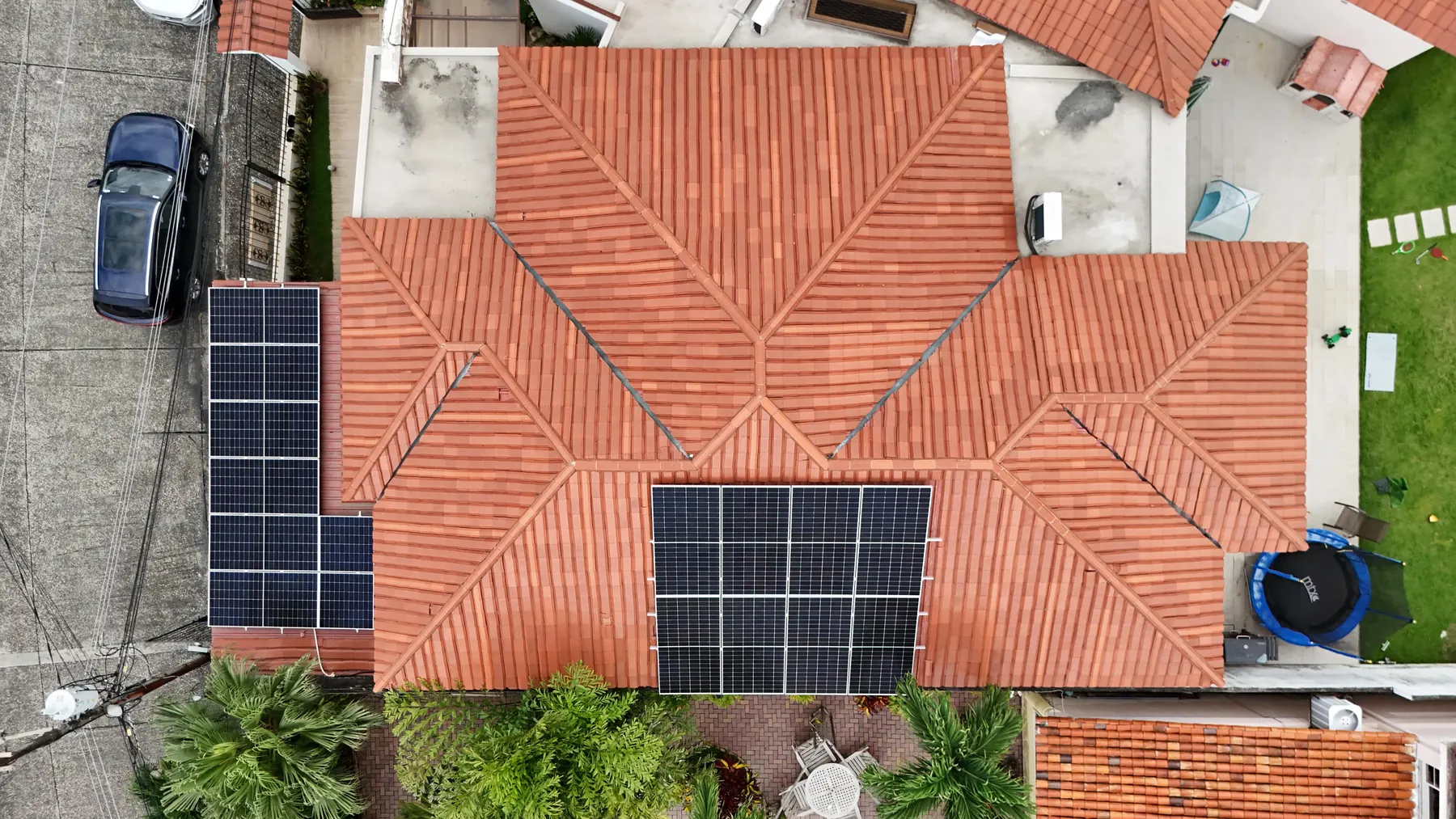 Bluesun Ecuador hybrid solar project