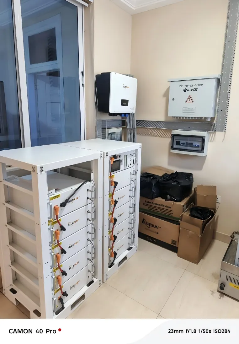 مشروع الطاقة الشمسية 30 KW في غانا + تخزين الطاقة