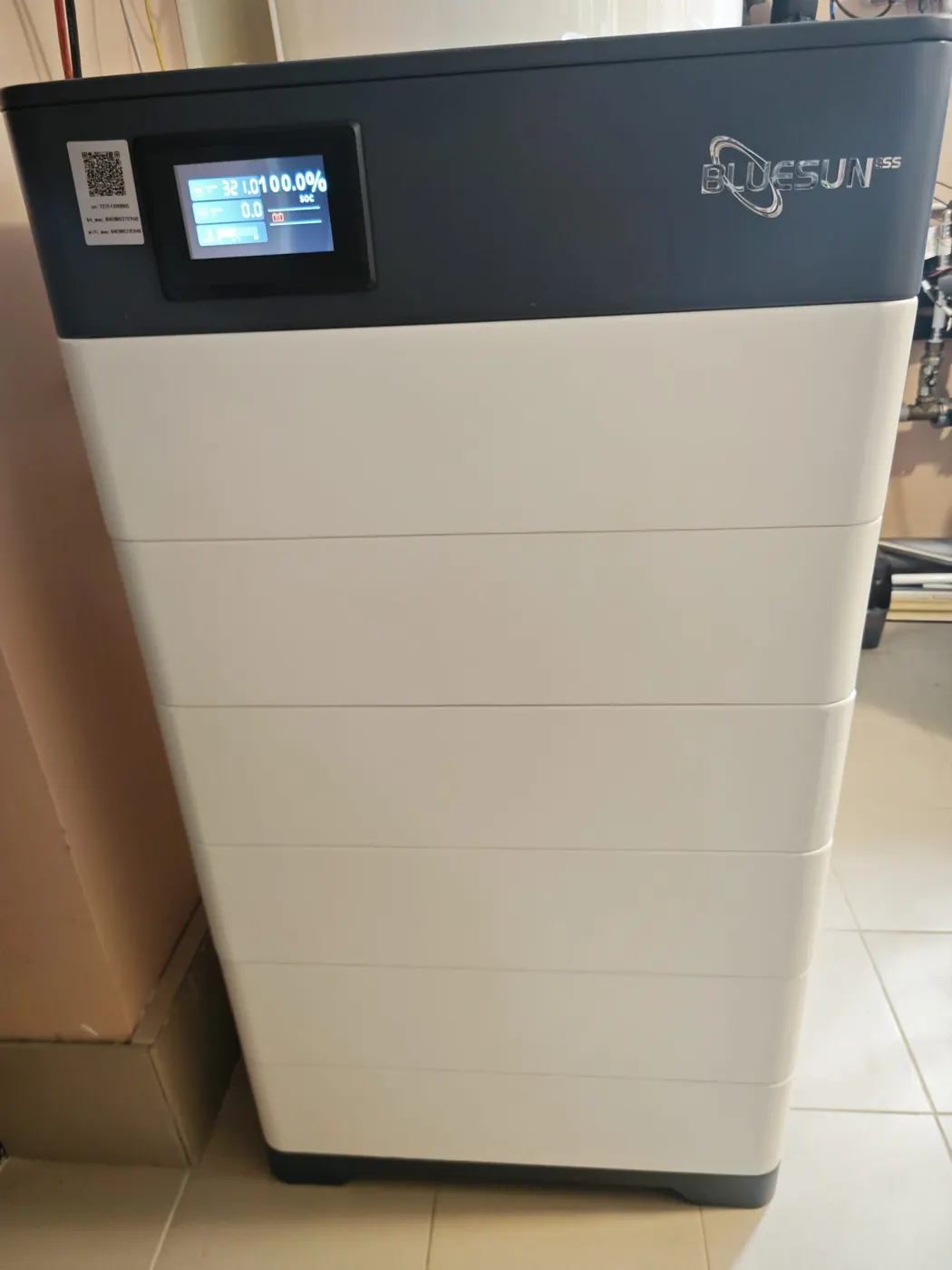 مشروع لاتفيا 30 KWh للطاقة الشمسية + تخزين الطاقة
