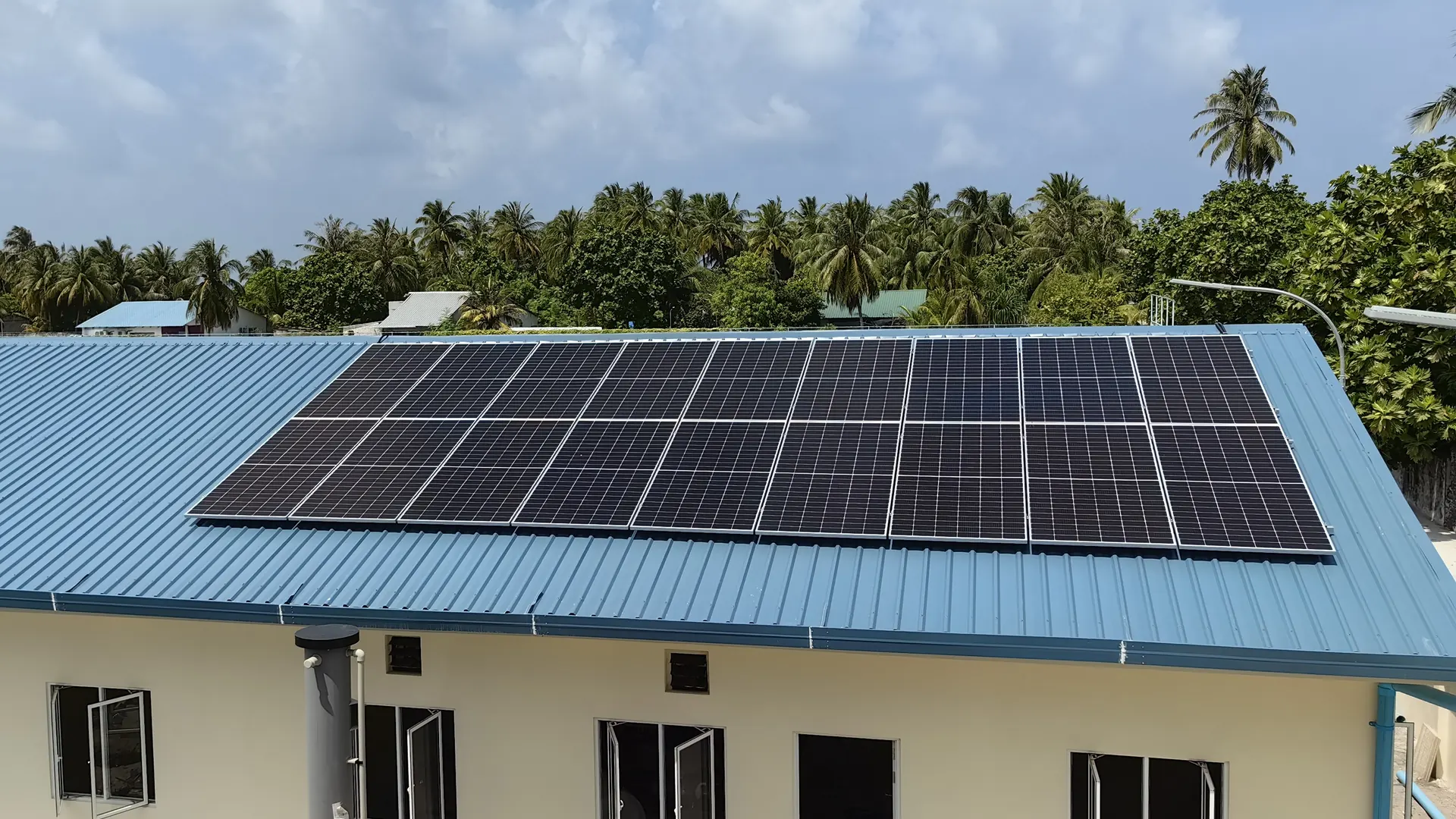 جزر المالديف 20 KW طاقة شمسية متصلة بالشبكة