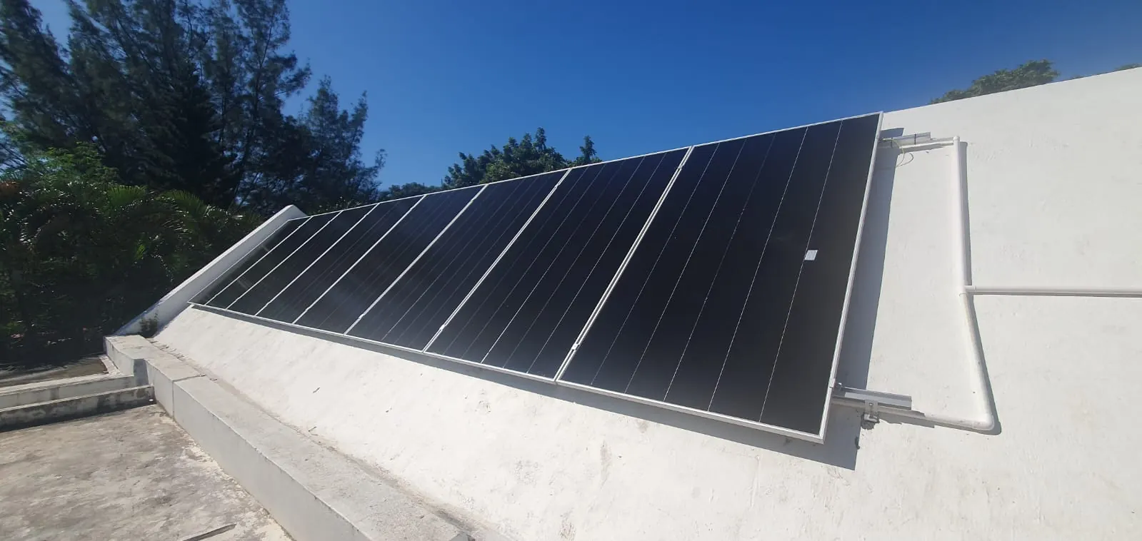 Bluesun Mauritius solar energy project + energy storage project
