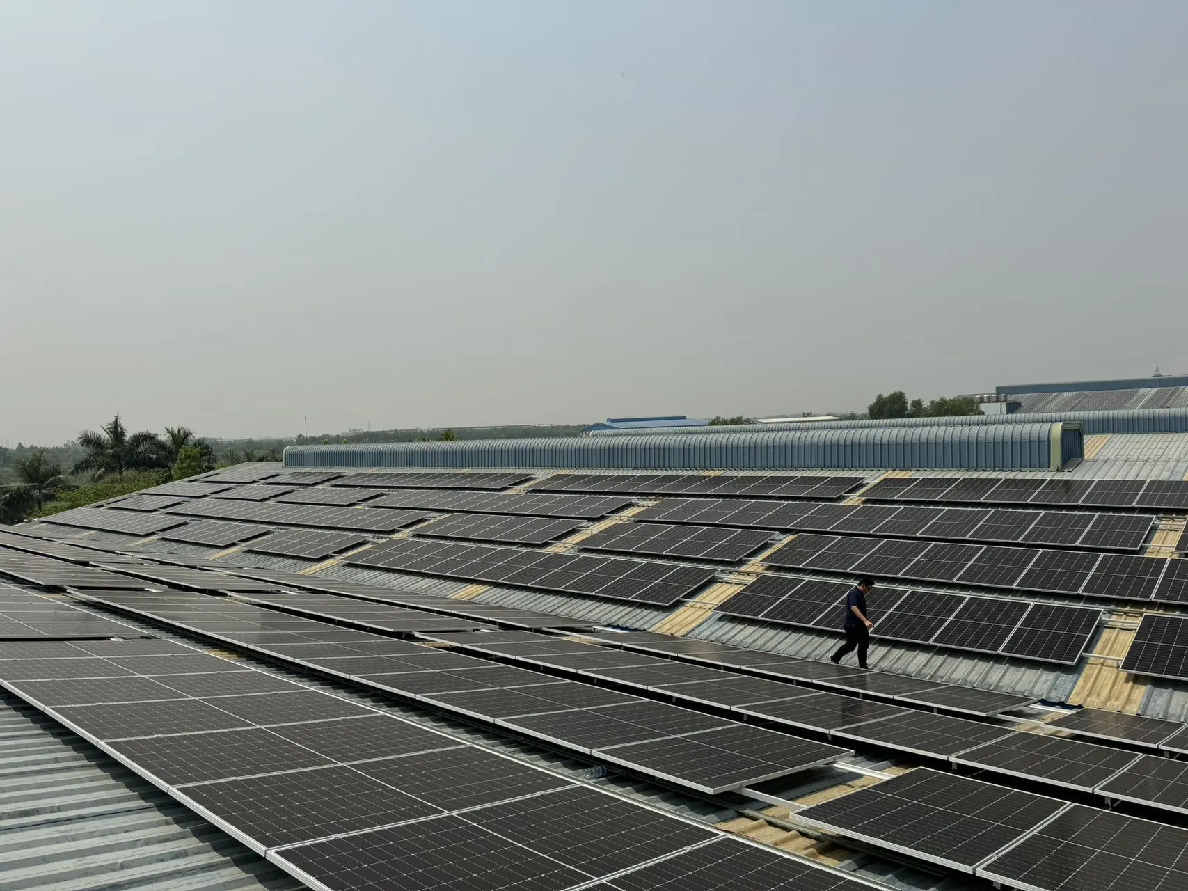 Bluesun Myanmar Solarprojekt + Energiespeicherprojekt