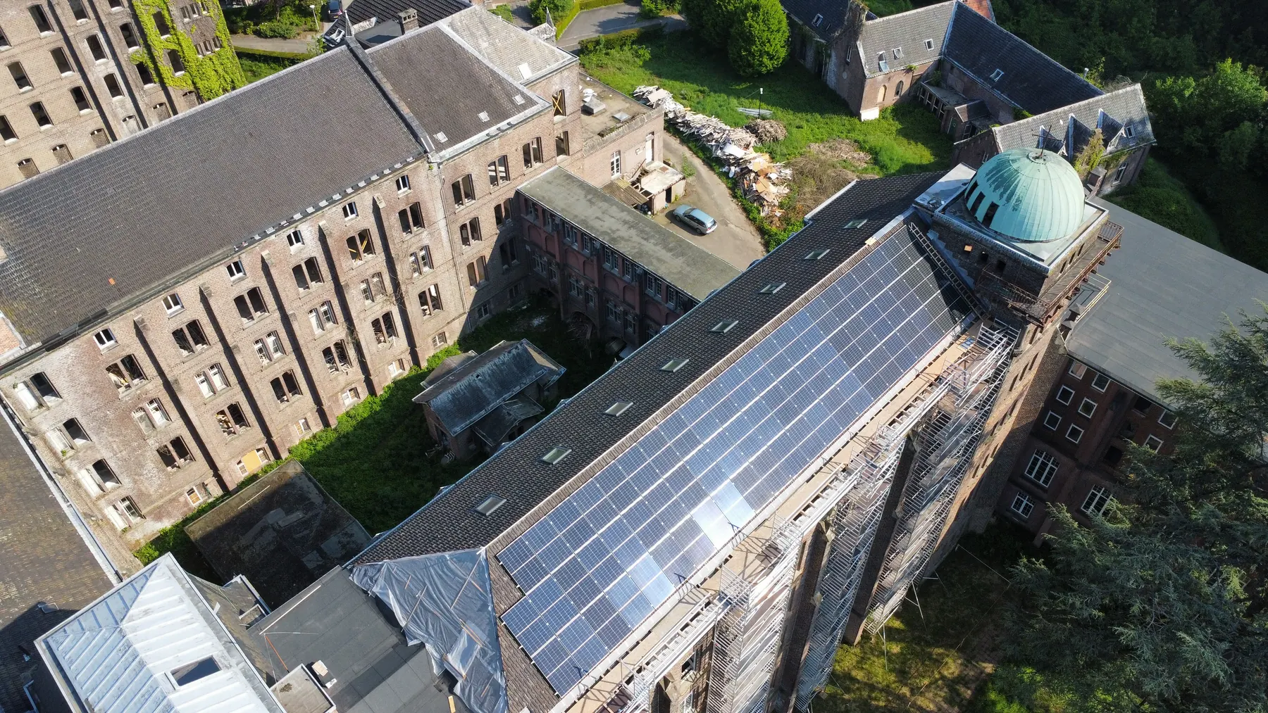 Bluesun Netherlands grid-tied solar project