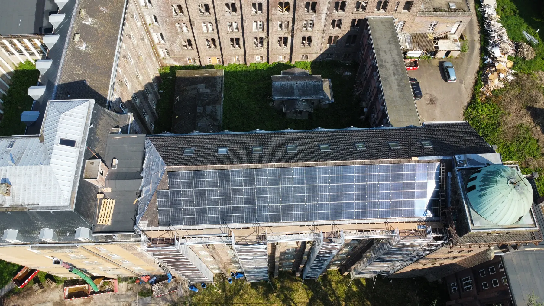 Bluesun Netherlands grid-tied solar project