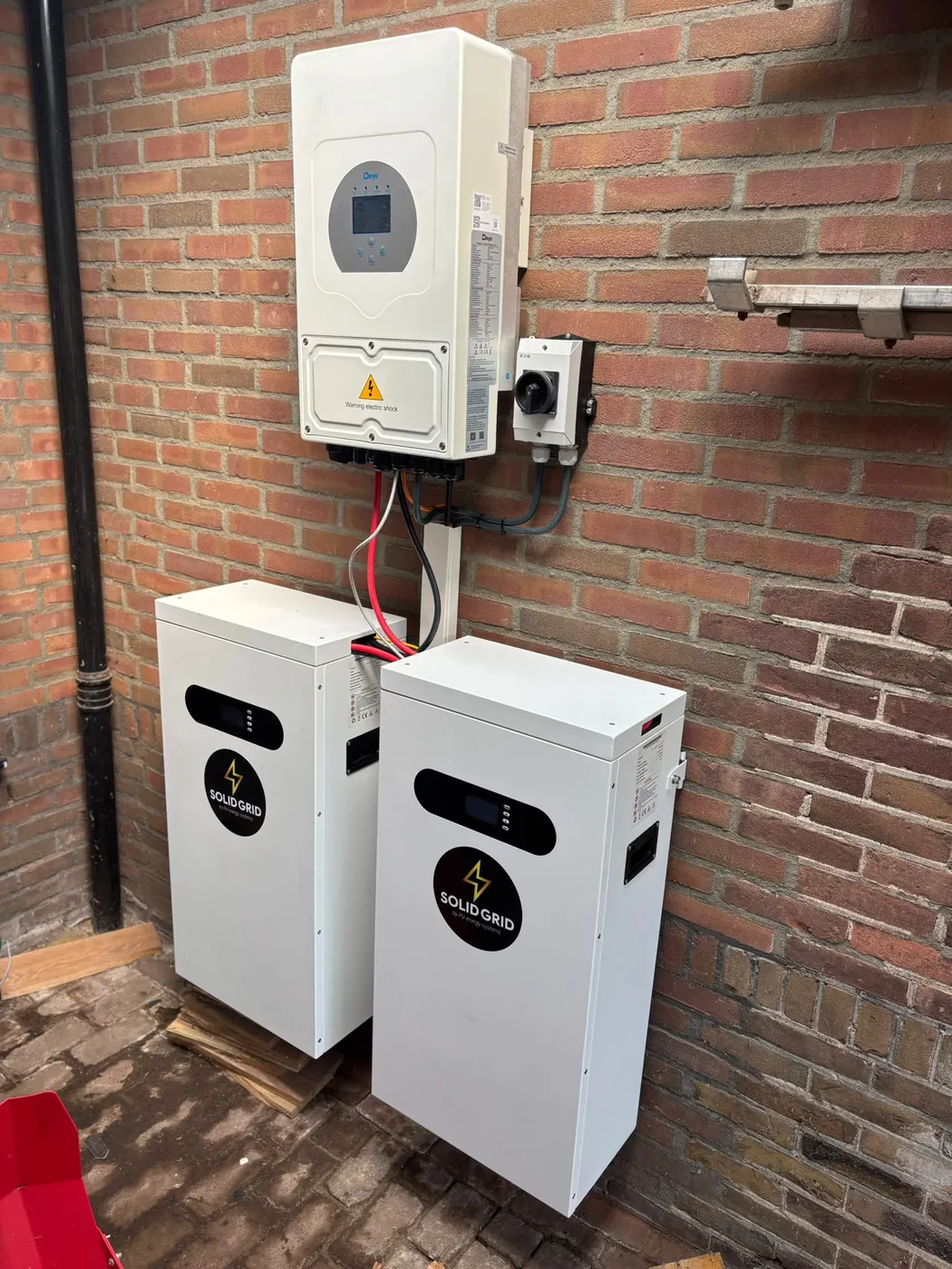 Progetto solare + accumulo energetico Bluesun nei Paesi Bassi