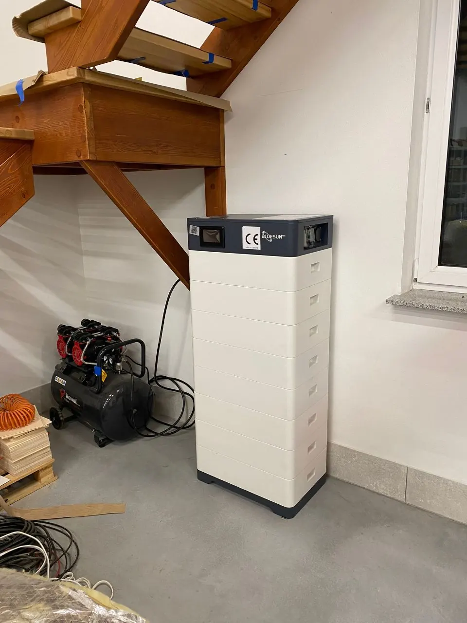 مشروع الطاقة الشمسية 40 KWh في بولندا + تخزين الطاقة