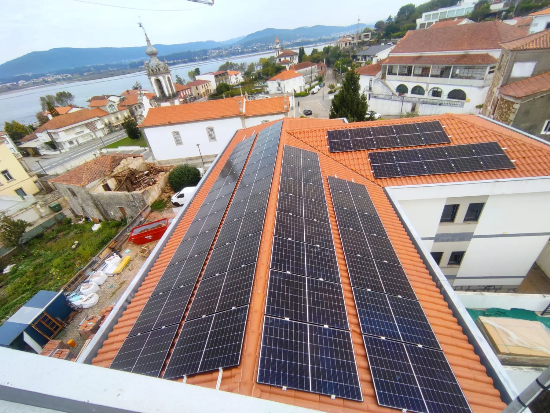 Bluesun &Eta;&lambda;&iota;&alpha;&kappa;ό έ&rho;&gamma;&omicron; &delta;&iota;&alpha;&sigma;&upsilon;&nu;&delta;&epsilon;&delta;&epsilon;&mu;έ&nu;&omicron; &sigma;&tau;&omicron; &delta;ί&kappa;&tau;&upsilon;&omicron; &sigma;&tau;&eta;&nu; &Pi;&omicron;&rho;&tau;&omicron;&gamma;&alpha;&lambda;ί&alpha;