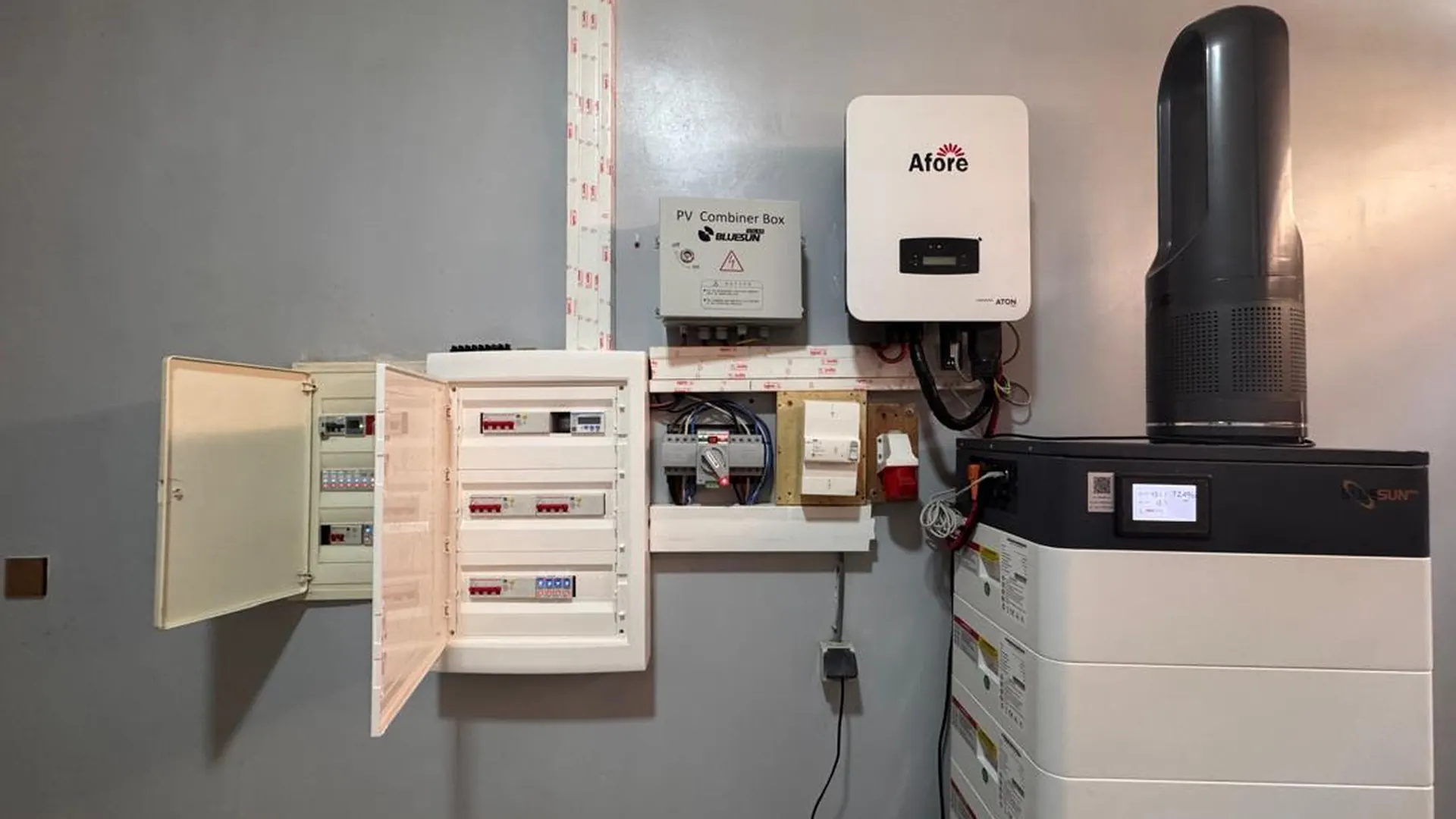 السنغال 12 KW للطاقة الشمسية الهجينة