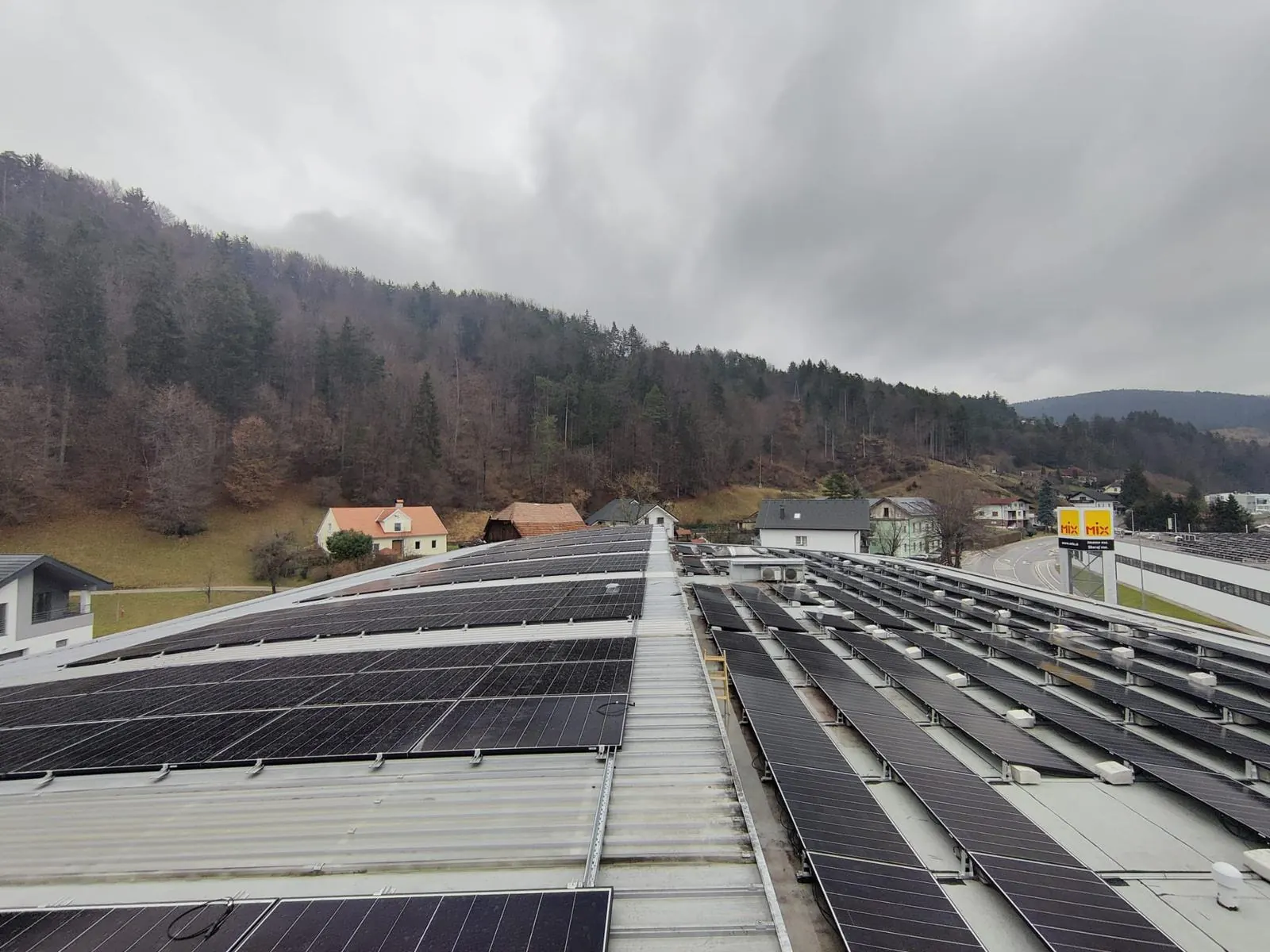 Bluesun Slovenia grid-tied solar project
