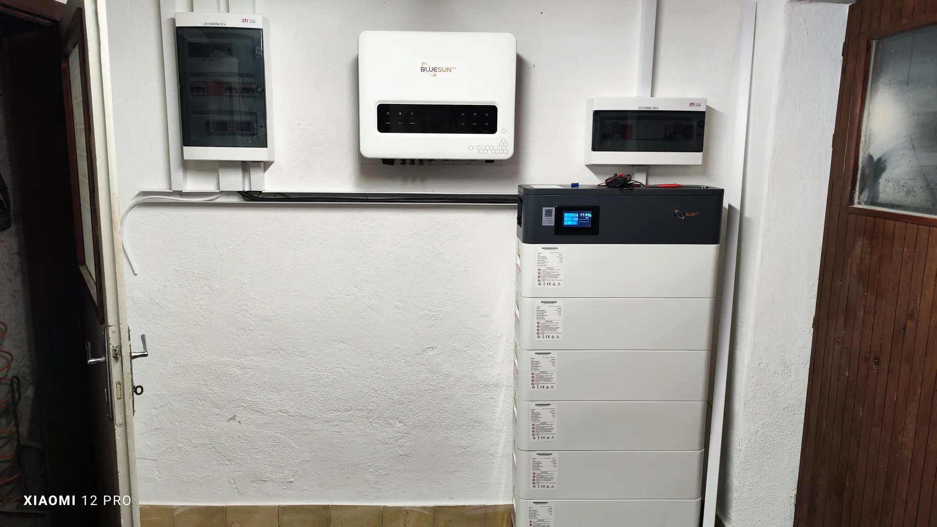 سلوفينيا 12 KW للطاقة الشمسية الهجينة
