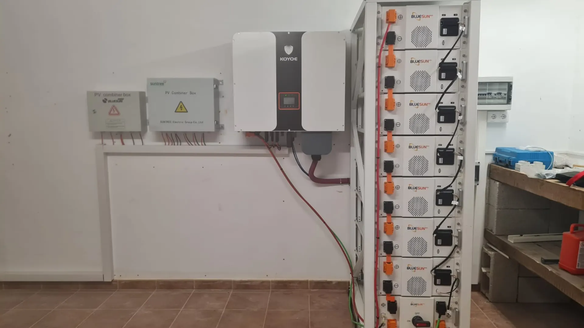 إسبانيا 50 KW للطاقة الشمسية الهجينة