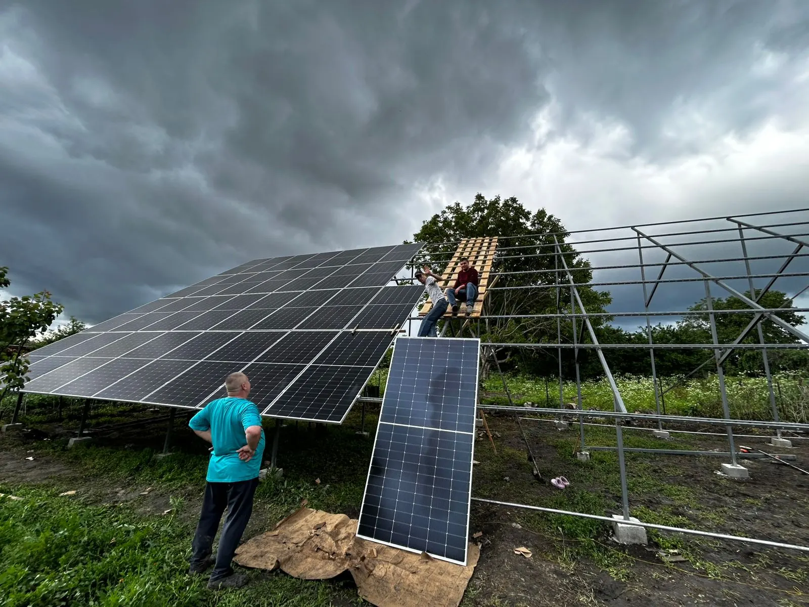 Bluesun Ukraine grid-tied solar project