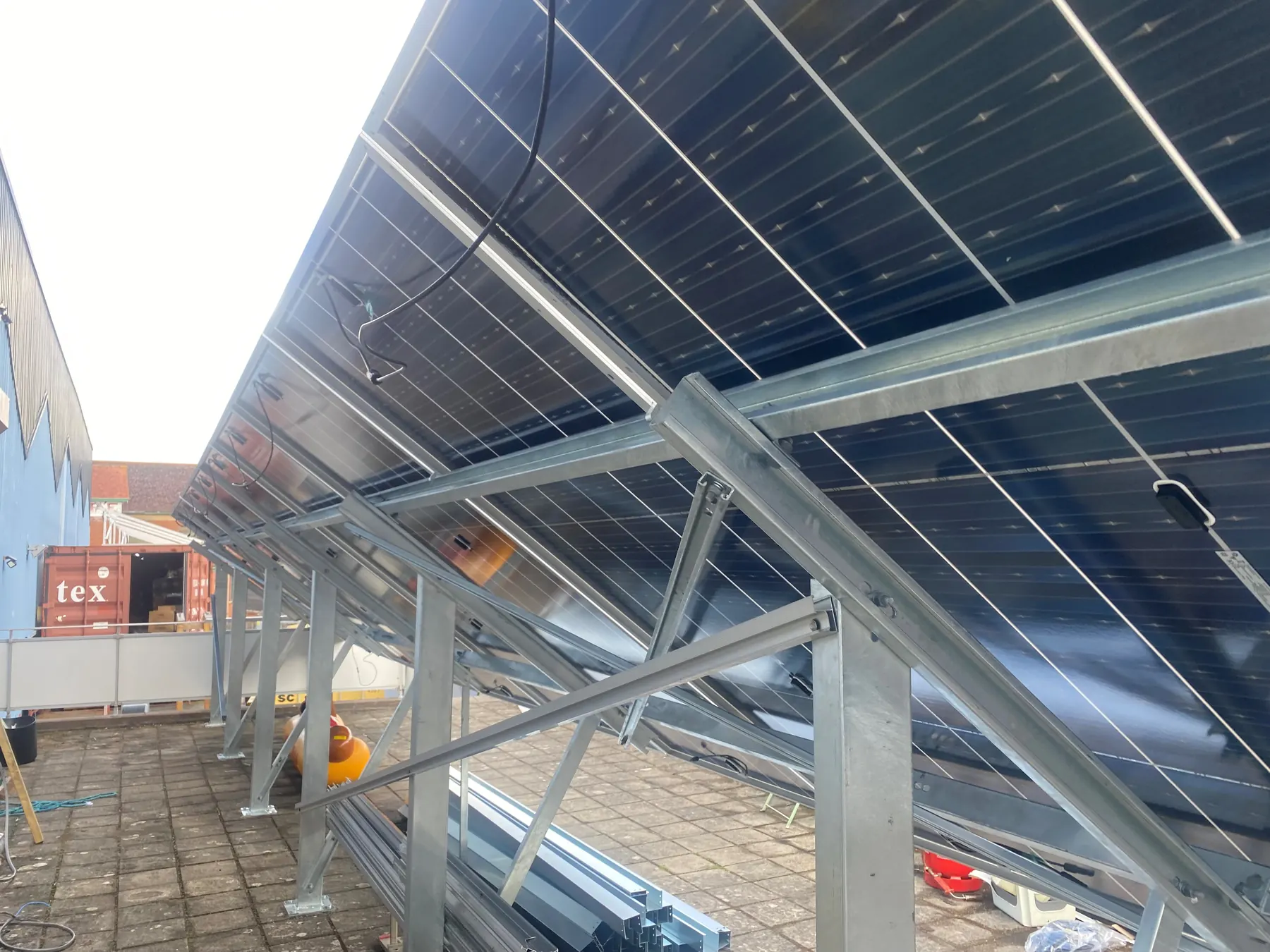 Bluesun United Kingdom solar energy project + energy storage project