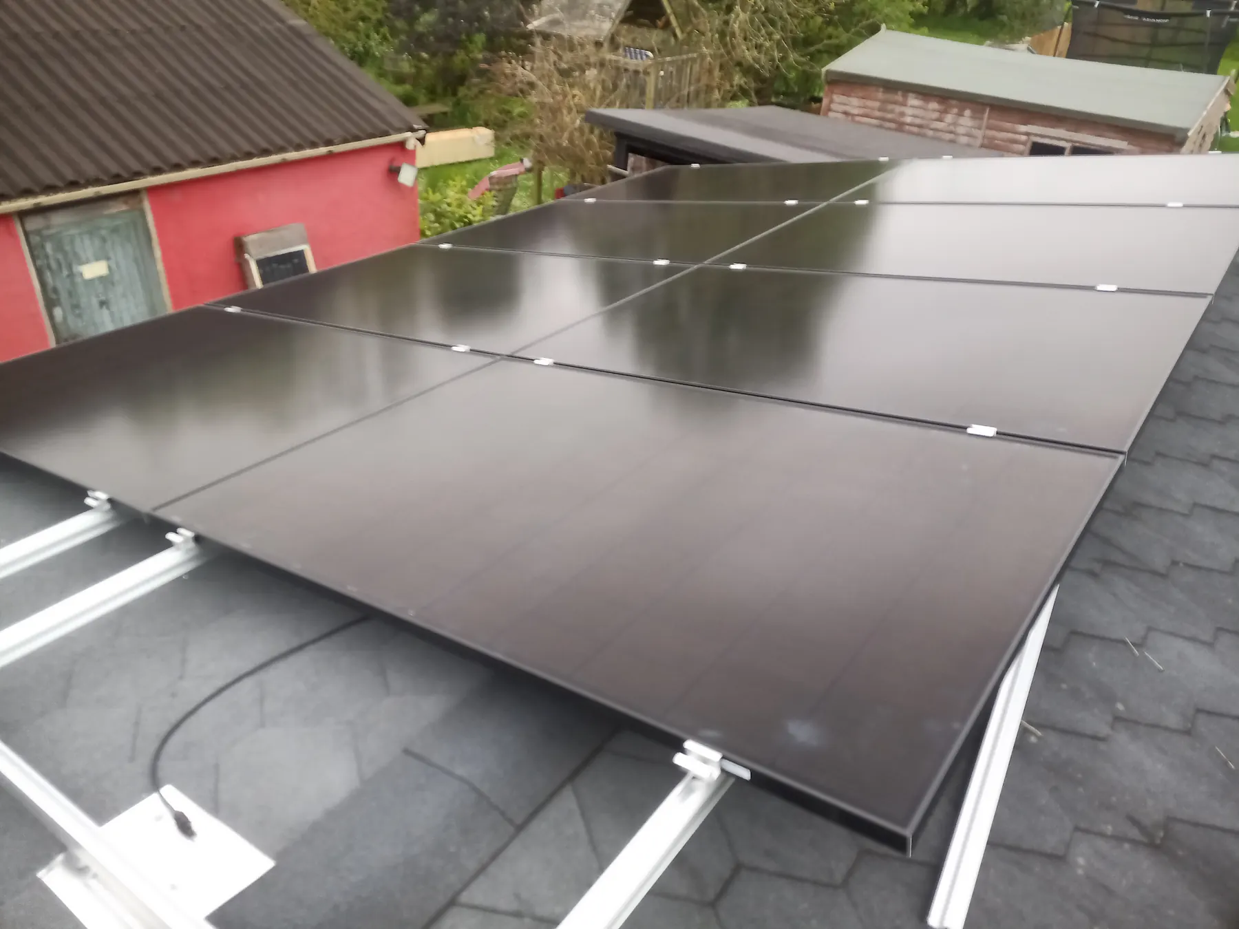 المملكة المتحدة 12 KW طاقة شمسية خارج الشبكة